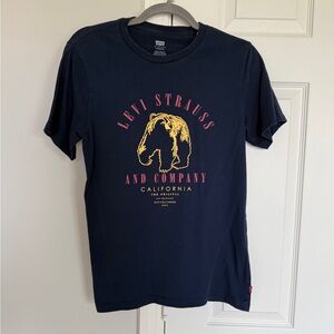 Levi’s Men’s Graphic Tee - Size XS